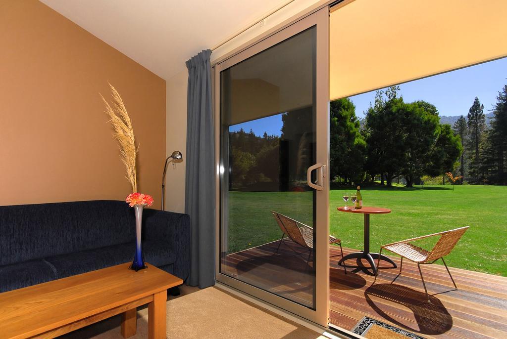 Mount Richmond Estate Motels Rai Valley Room photo