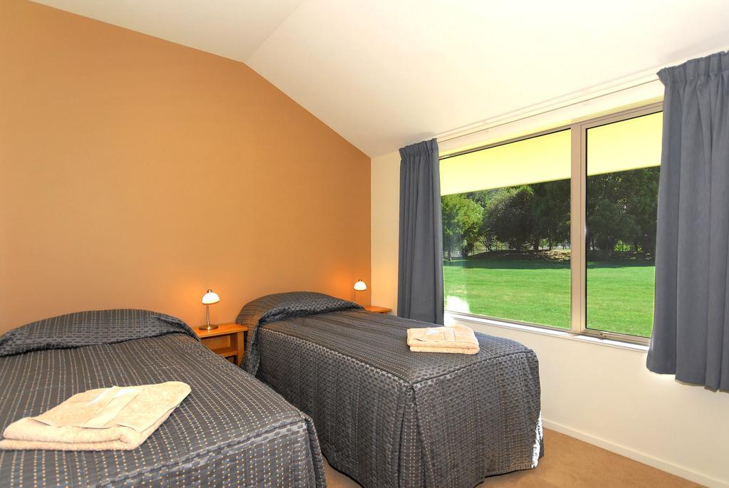Mount Richmond Estate Motels Rai Valley Room photo